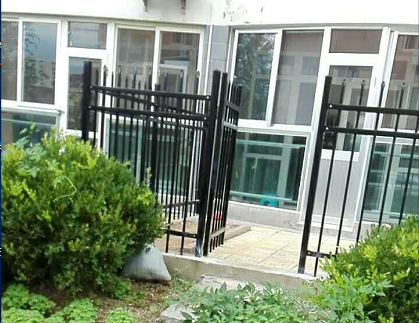 武汉威海市庭院围墙护栏工程案例图片1