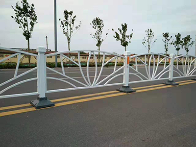 北京锌钢道路护栏